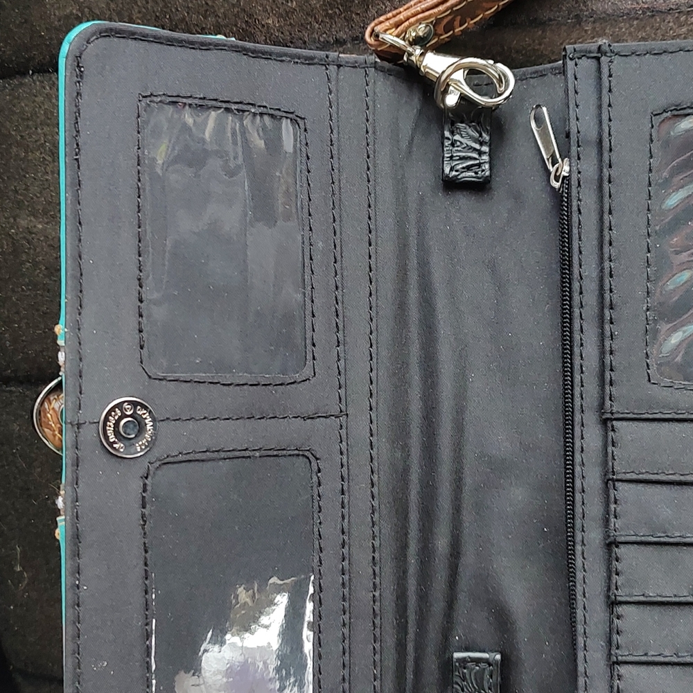 Wristlet - Picture 2 of 4